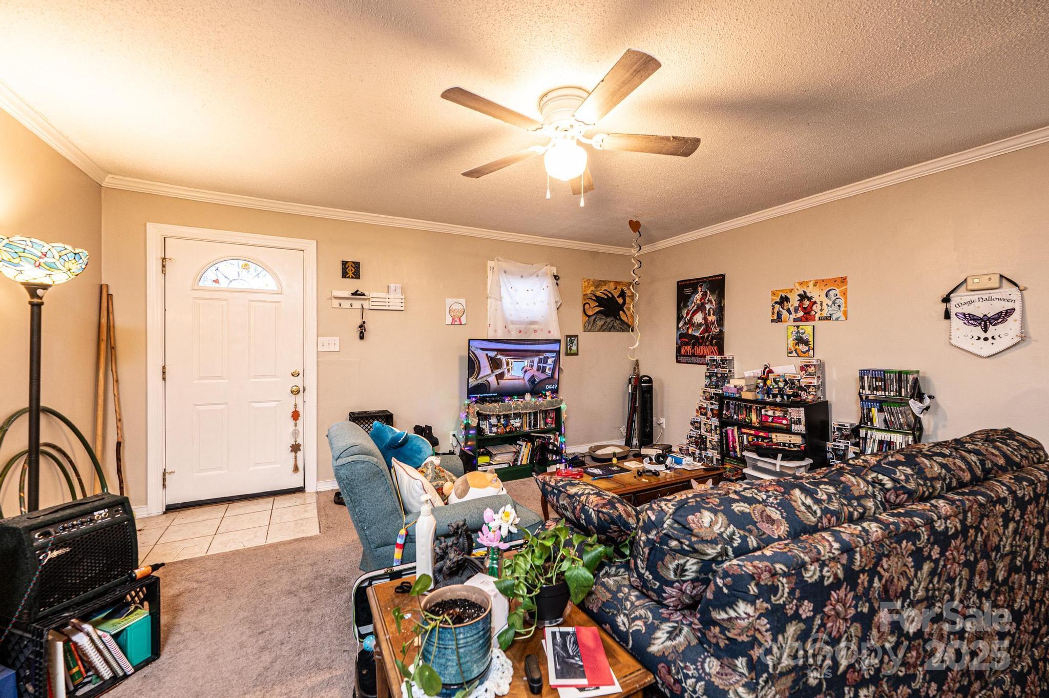 711 Meredith Court SW