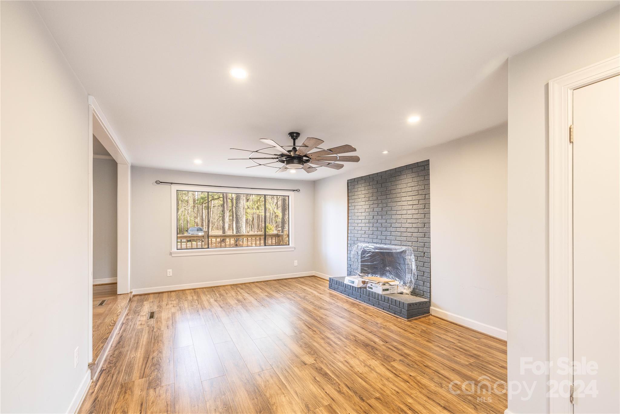 1284 Haywood Road