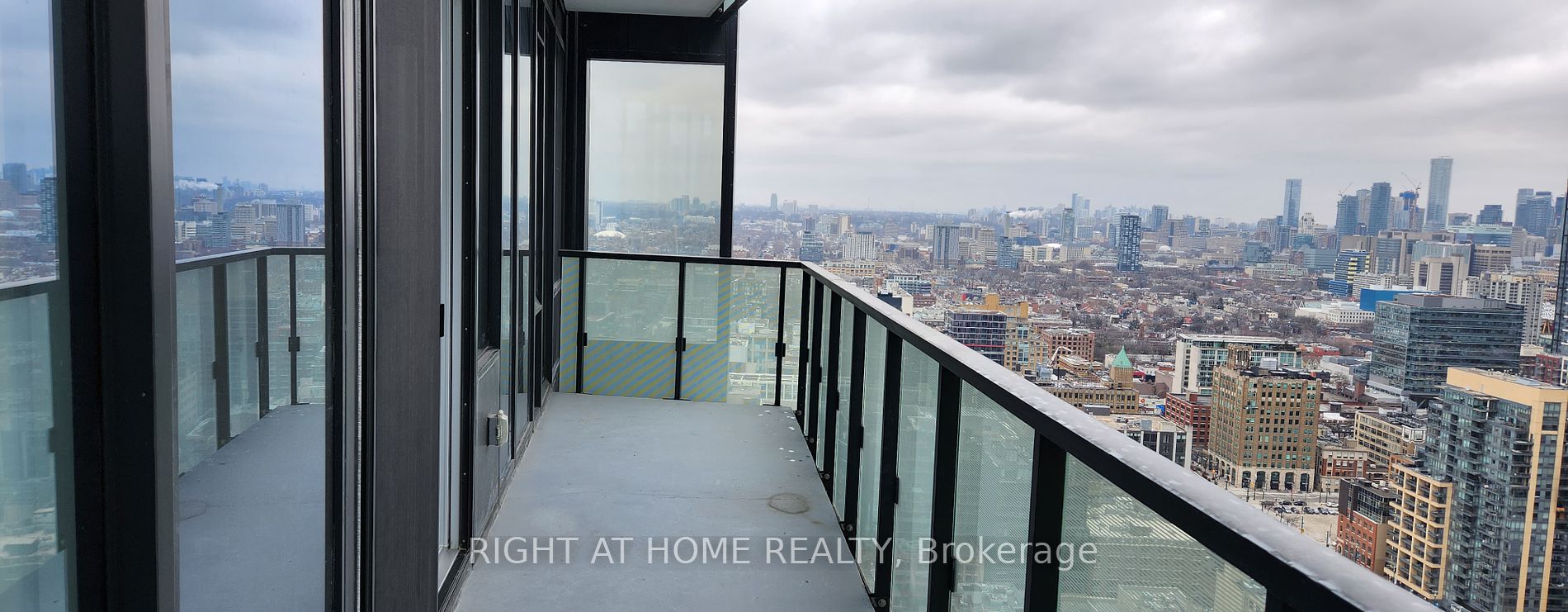 470 W Front St 3106