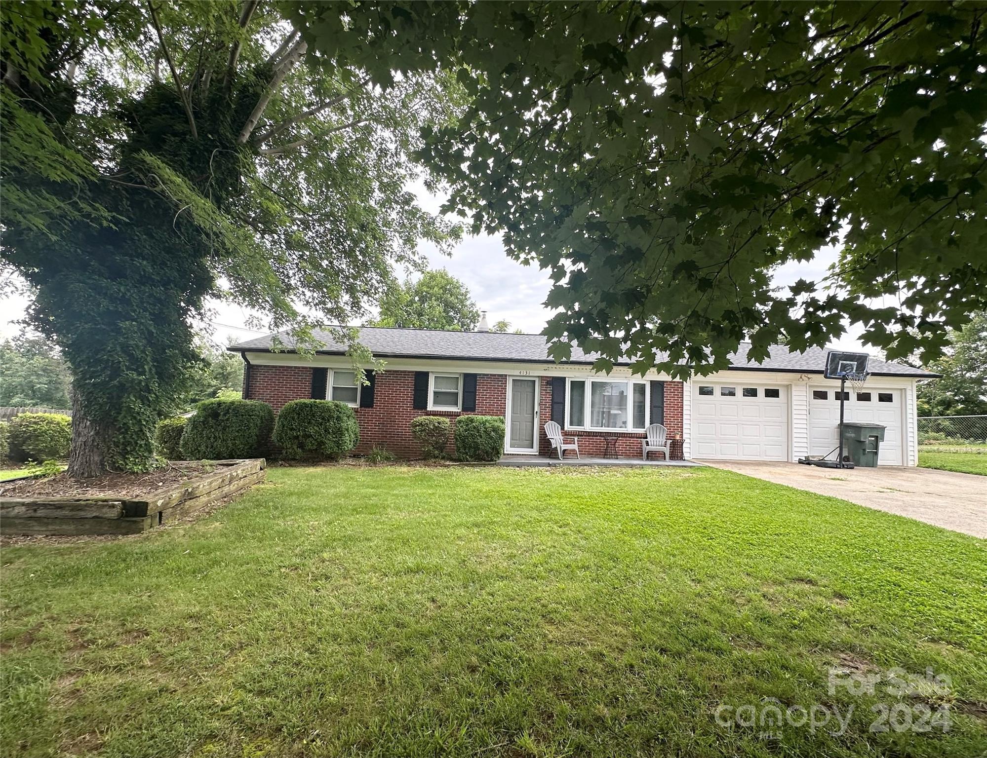 4131 Hill Place