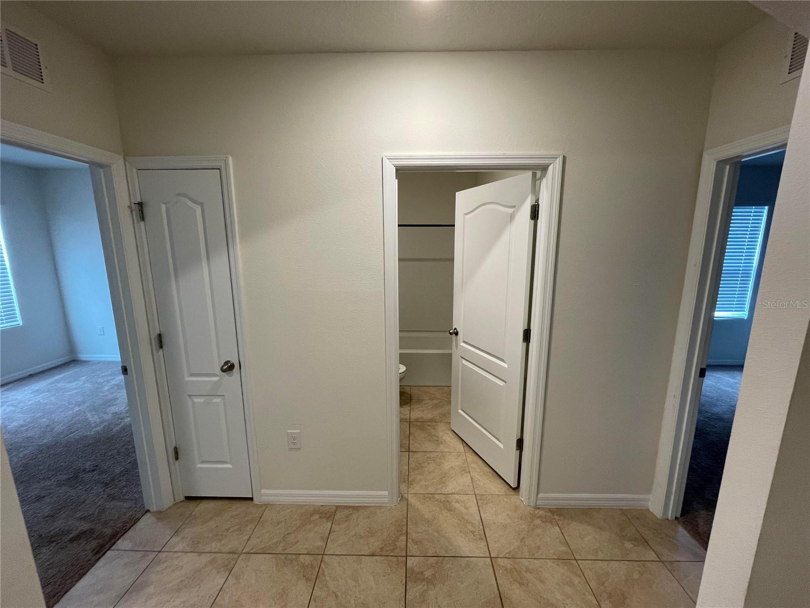 720 Kindred Lane
