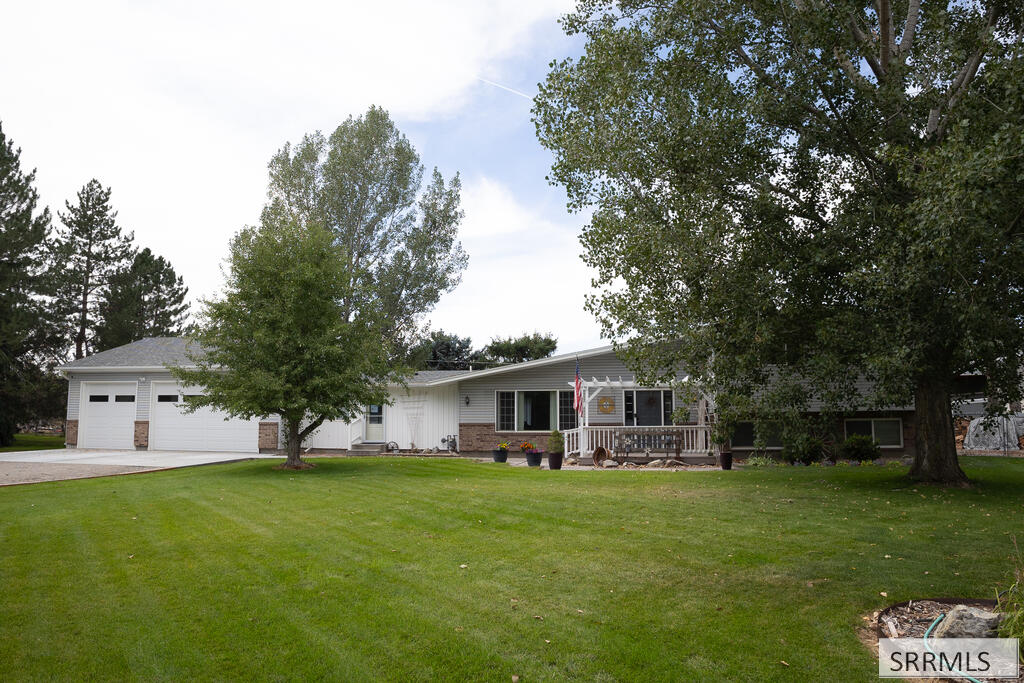 2254 S Bellin Road