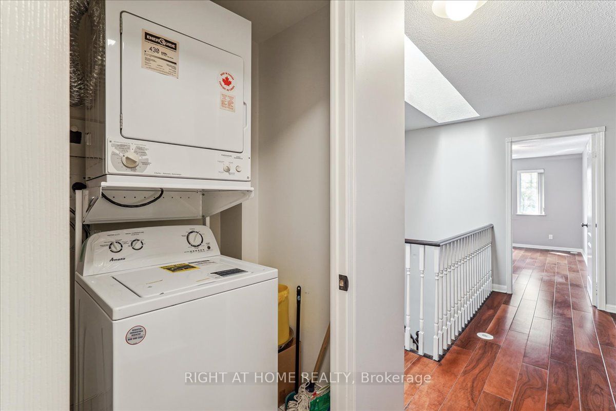 1881 Mcnicoll Ave 558