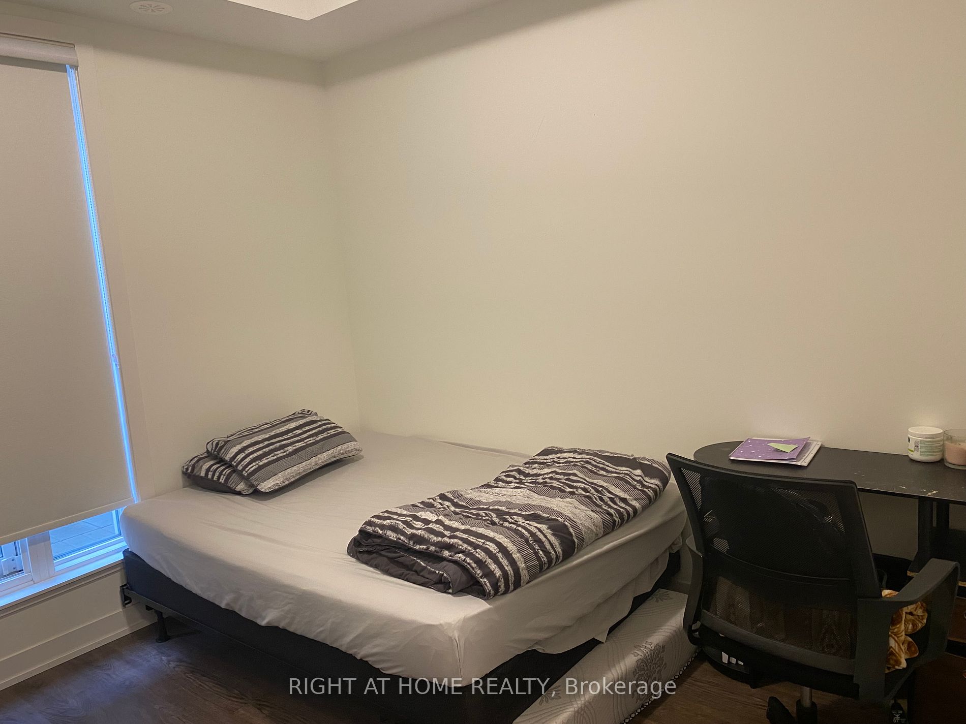 10 David Eyer Rd 1206