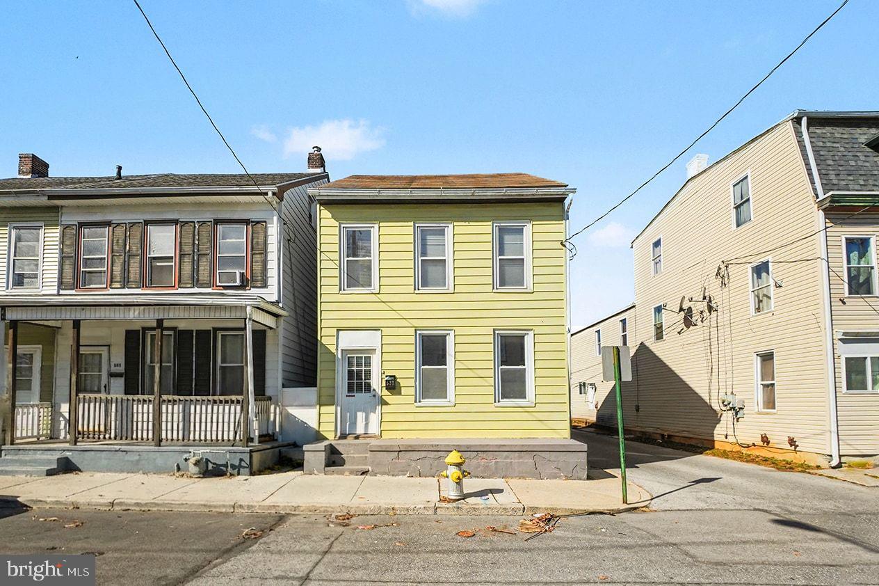 Welcome to this beautifully refreshed home in the heart of Lebanon City! This spacious property offers approximately 1,600+ square feet of living space with 3 bedrooms and 2 bathrooms, providing plenty of room to live comfortably. The home has been updated throughout with fresh paint, modern flooring, and a bright, clean interior, giving it a move-in ready feel. The main level features a large living and dining area that flows into the kitchen, creating an open and functional layout ideal for everyday living and entertaining. Upstairs, you’ll find generously sized bedrooms with plenty of natural light. Additional highlights include a private rear yard and outdoor space, perfect for relaxing or hosting gatherings. Whether you’re a first-time buyer or looking to add to your investment portfolio, this well-maintained property is a great opportunity.