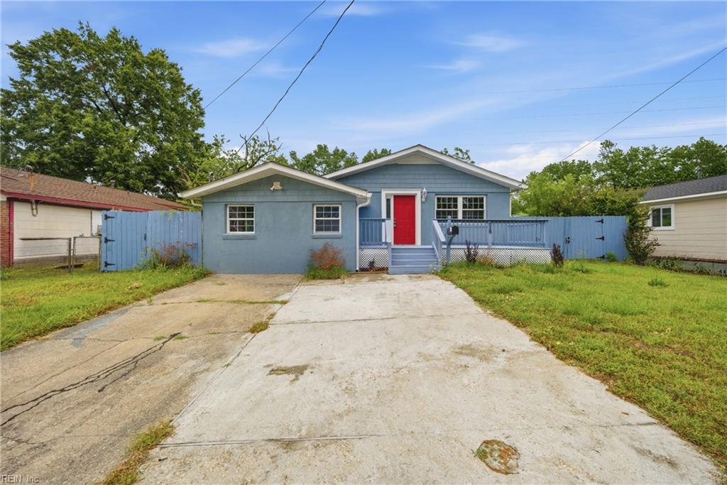 218 Bradford Avenue