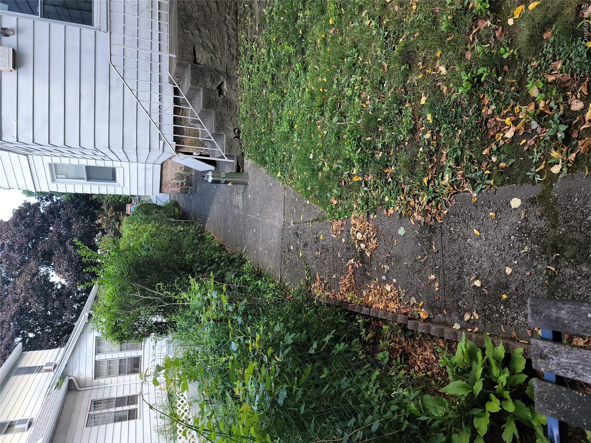 233 Stone Avenue