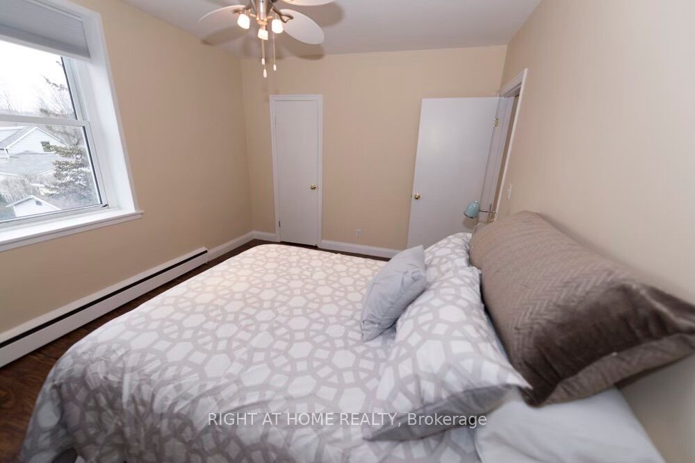 415 W Jackson St 2