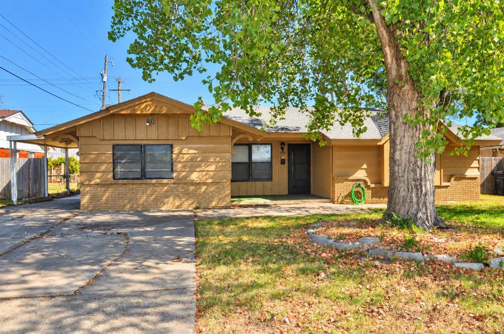 If space is high on your list, this one may surprise you. The home offers 4 bedrooms and 1,643 sq ft.  The living room is generously sized, giving you plenty of flexibility for furniture, a dining area, or just some extra breathing room.   Many of the major updates have already been taken care of, including the roof, HVAC, and hot water tank—all replaced within the last six years. More recent updates include fresh interior and exterior paint, updated laminate flooring, and brand-new carpet in the bedrooms. The kitchen offers plenty of cabinet storage and connects conveniently to the main living space.Out back, there’s a large yard and open patio with room to actually use the outdoor space. Since the original garage has been converted, parking is provided by a carport next to the house plus a two-car driveway.Take advantage of the Cleveland County Grant with down payment assistance and a 6.06% interest rate for qualified buyers. Four bedrooms, plenty of living space, recent updates, and financing assistance is worth checking out — come take a look and see if it fits what you’ve been searching for.