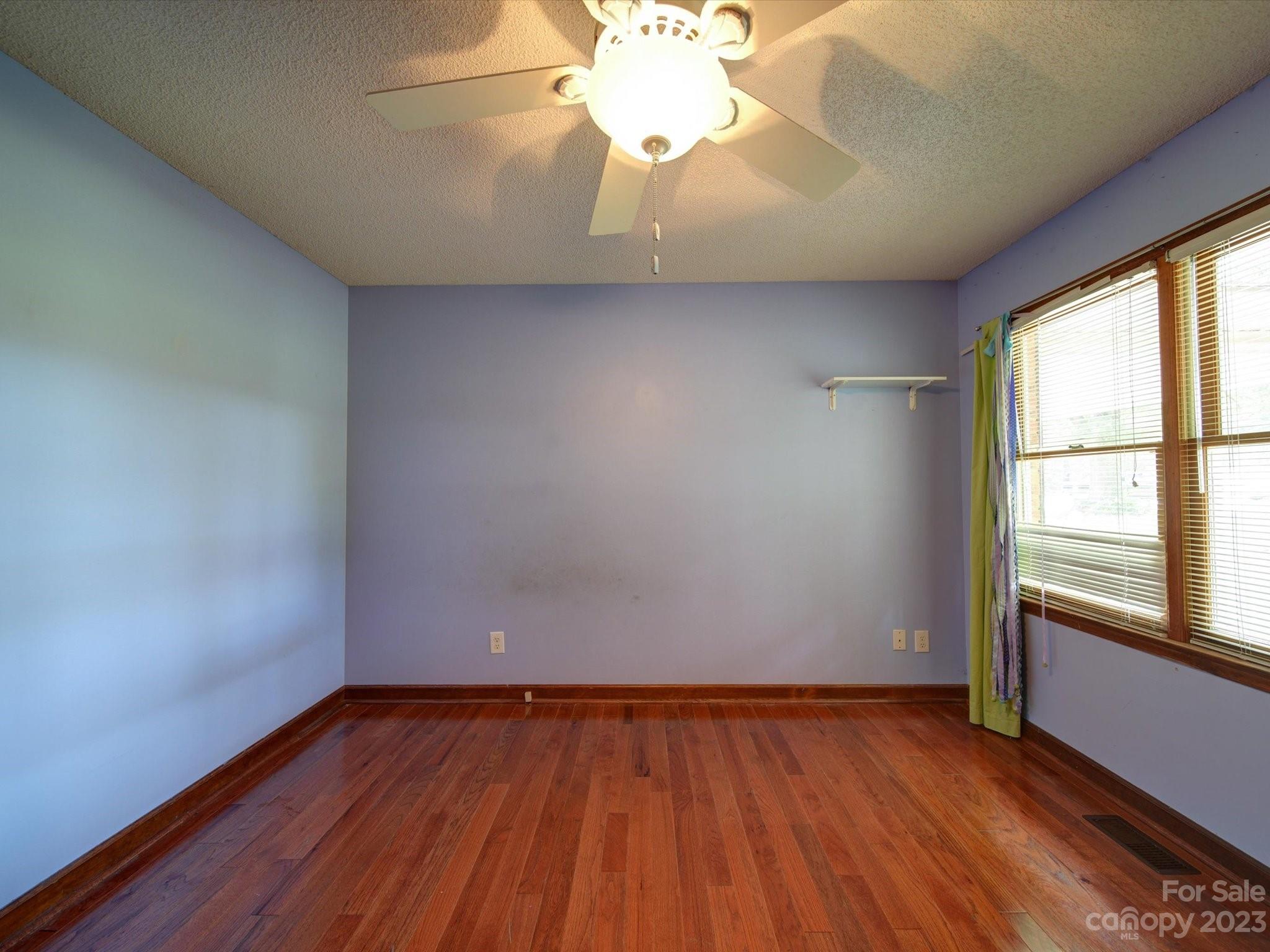 605 Heatherwood Drive