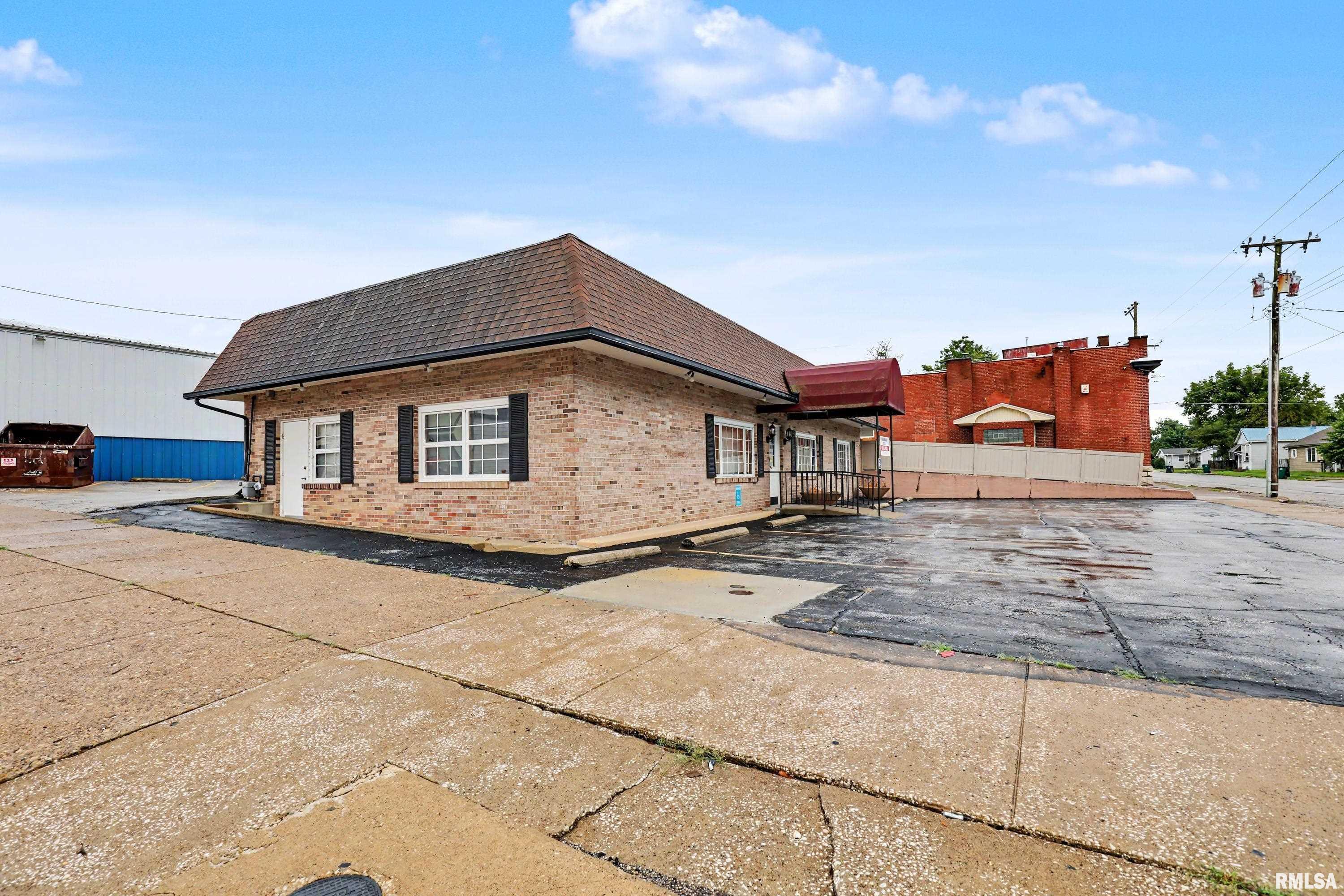 The property lease is $18 per sq. ft.  Prime commercial office space available for lease at 801 S 8th Street! Convenient location with excellent visibility and easy access. This property offers a professional setting ideal for a variety of office, business, or professional uses. Flexible space with opportunities to accommodate your business needs. Call today to schedule a private showing and see the possibilities this location has to offer!