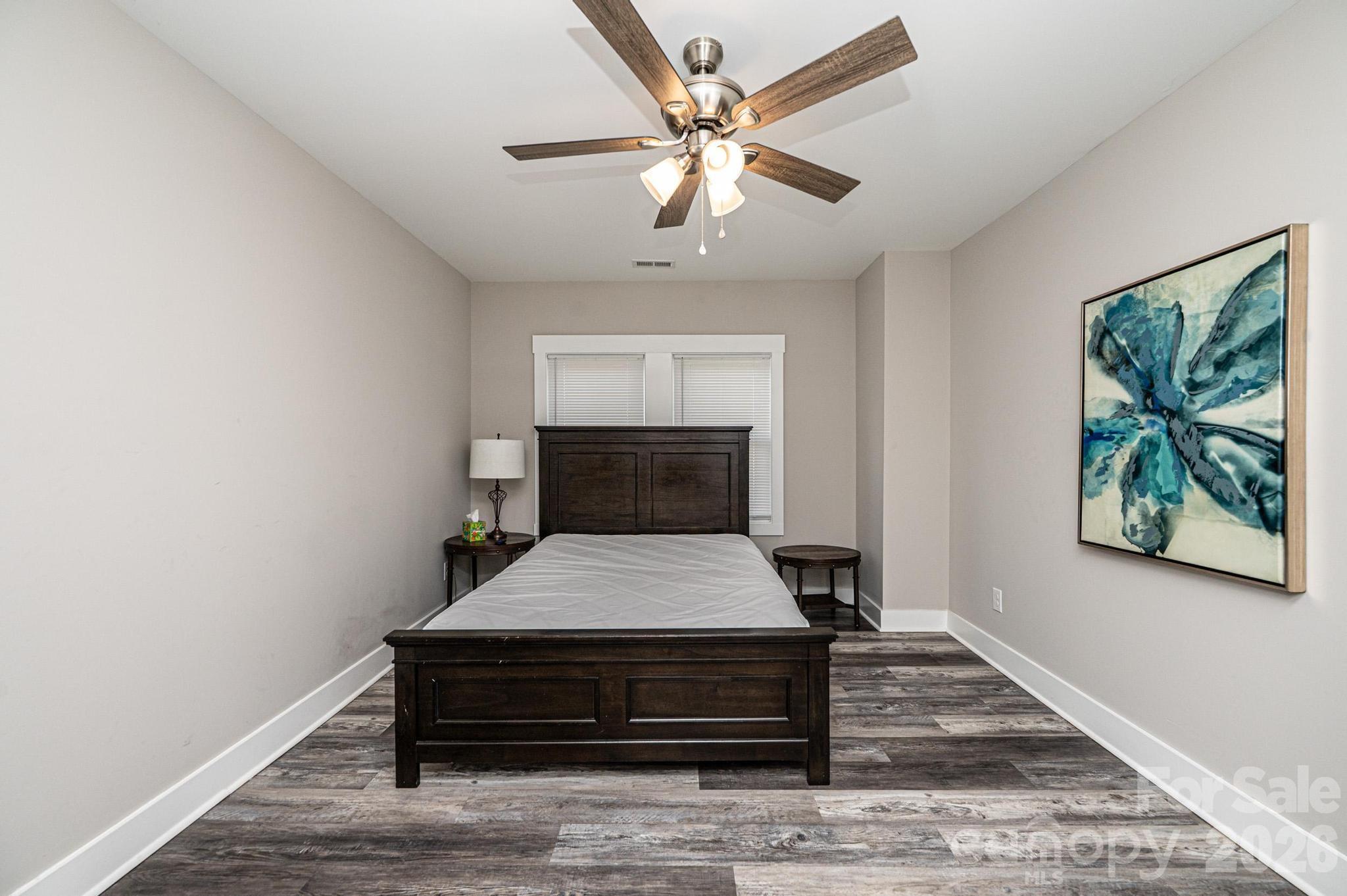 308 W Sycamore Street