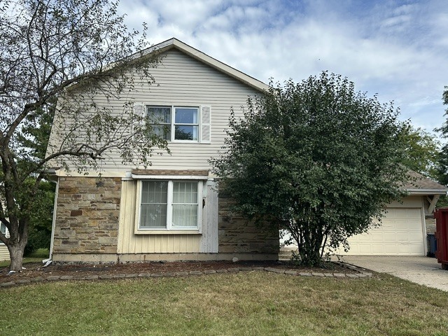 Set on a large corner lot in an established Algonquin neighborhood, this 4-bedroom, 2-bath home delivers 2,078 square feet above grade plus a 984 sq ft partially finished basement - over 3,000 total square feet of potential. Built in 1978 with a layout that lends itself well to updating, whether you're refreshing room by room or taking it down to the studs. New furnace just installed, so the heating system is handled. Priced to reflect the work needed. Convenient to parks and neighborhood amenities. A rare shot at square footage and lot size at this price point.