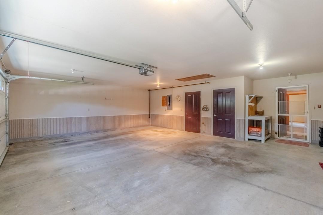 212 Cedar Circle