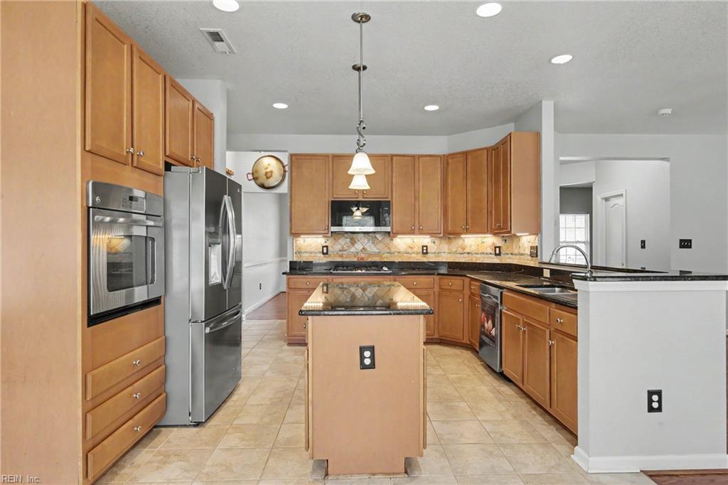 413 Quaker Ridge Court