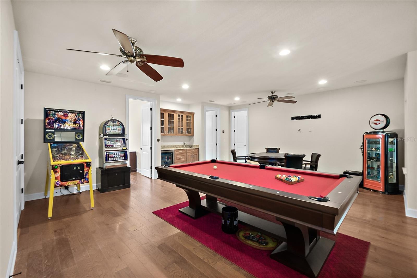 1319 Redbourne Lane