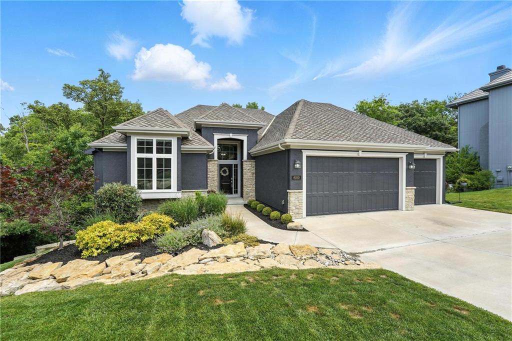 Tucked away in the trees on a cul-de-sac in Riss Lake, this reverse 1.5-story home offers the retreat you’ve been waiting for. Located in the Park Hill School District and surrounded by neighborhood amenities like multiple pools, tennis courts, and walking trails, the lifestyle here checks every box. Inside, you’ll find an open main level with rich hardwood floors and a spacious living room that flows into the beautifully updated kitchen. The oversized island is perfect for meal prep and morning coffee, and the walk-in pantry doubles as a home office with a built-in desk. Fresh interior paint, a recently replaced hot water heater, and updated fixtures throughout bring peace of mind. Enjoy a true sanctuary on the screened-in deck, complete with remote-controlled blinds and views of the wooded creek behind the home. The primary suite offers a large walk-in closet and a luxurious bathroom with a soaker tub, walk-in tile shower, and double sinks. The lower level features a spacious family room with walkout access, two additional bedrooms with walk-in closets, and a full bath with double sinks.
This one combines comfort, function, and serenity in one of the Northland’s most sought-after neighborhoods.