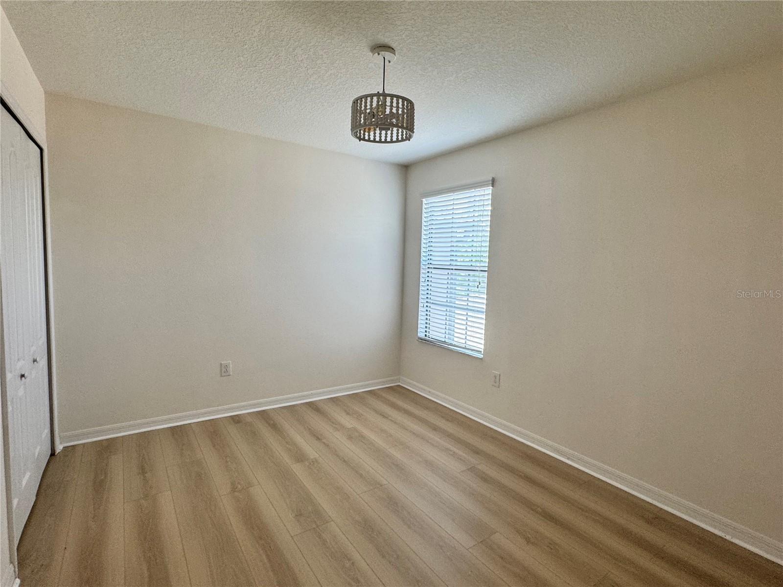 2731 Hampton Green Lane