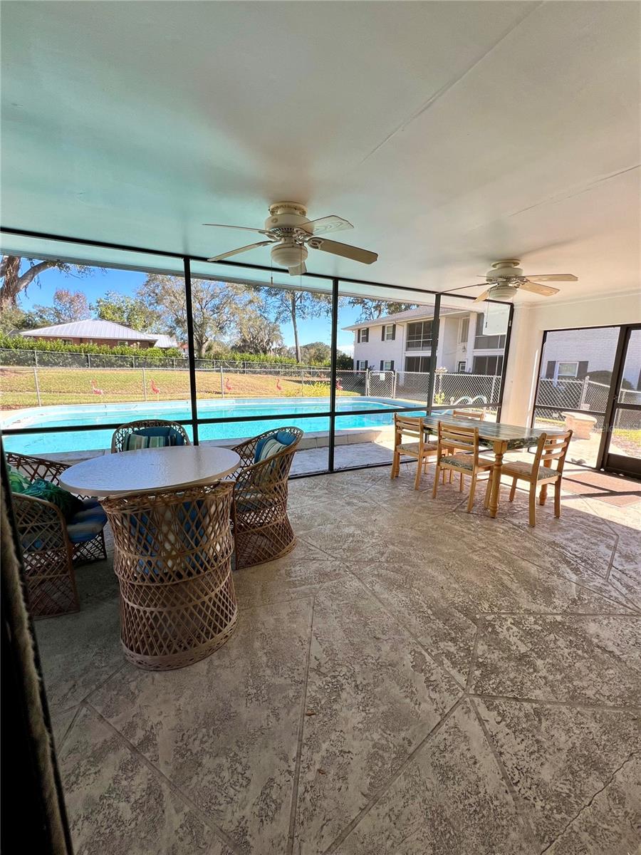 711 Springer Drive 14