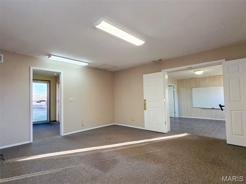 211 Lincoln Drive