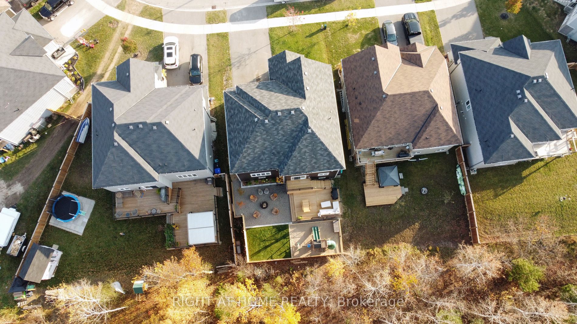 215 Roy Dr