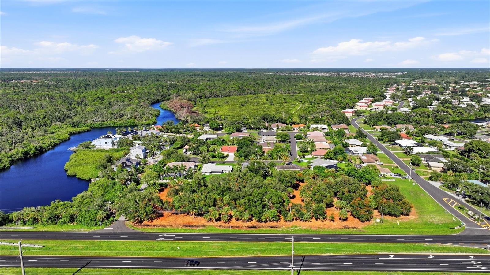 2099 S Tamiami Trail, Osprey, FL