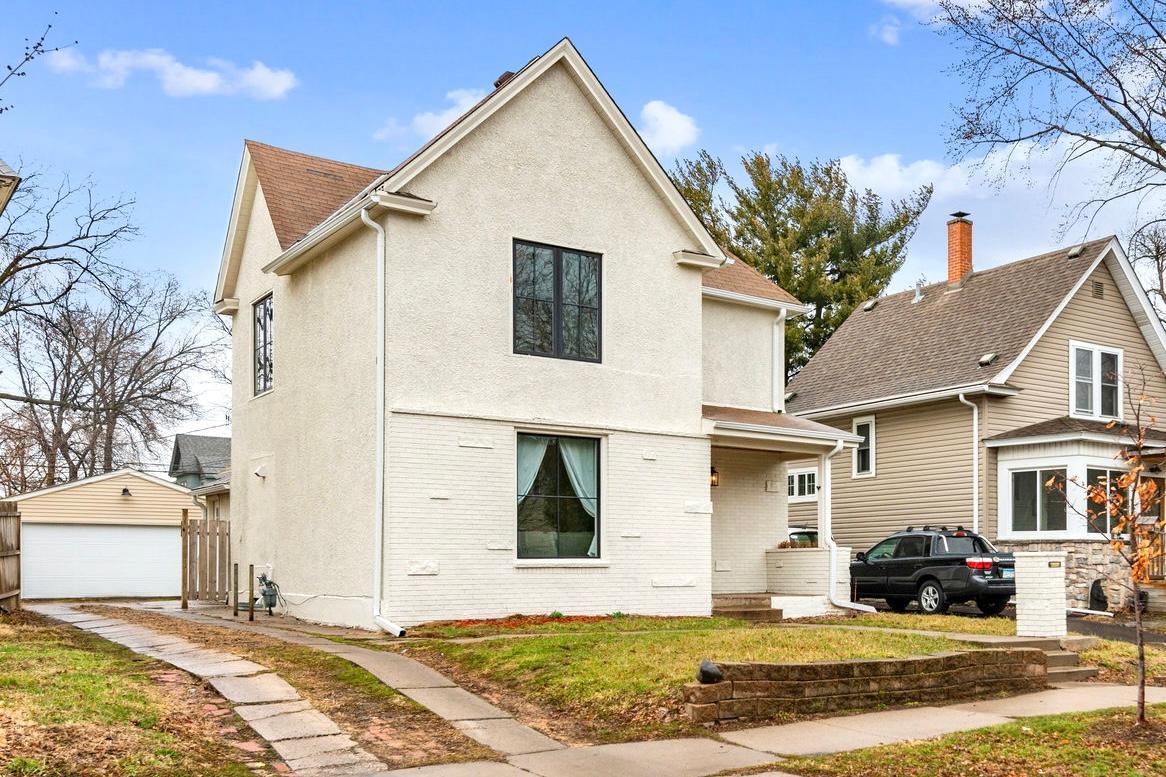 1301 Hewitt Avenue