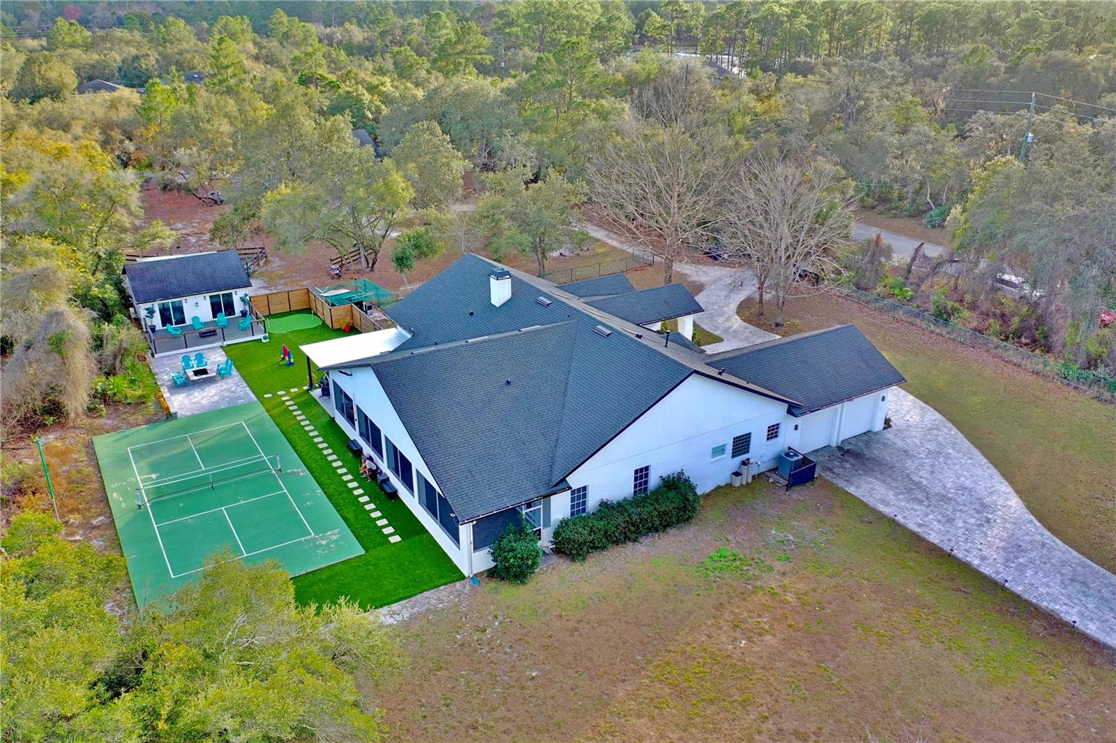 965 Pine Hill Boulevard