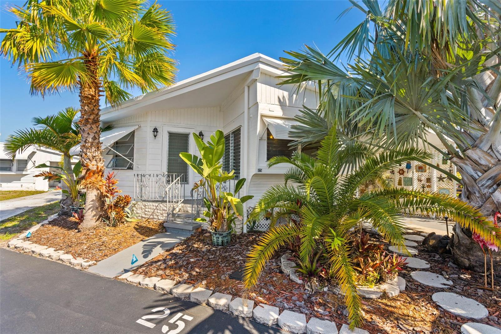 4851 W Gandy Boulevard B2L25