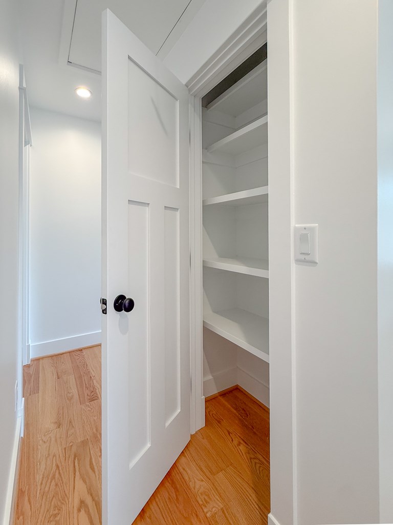 714 Monroe Ave 32