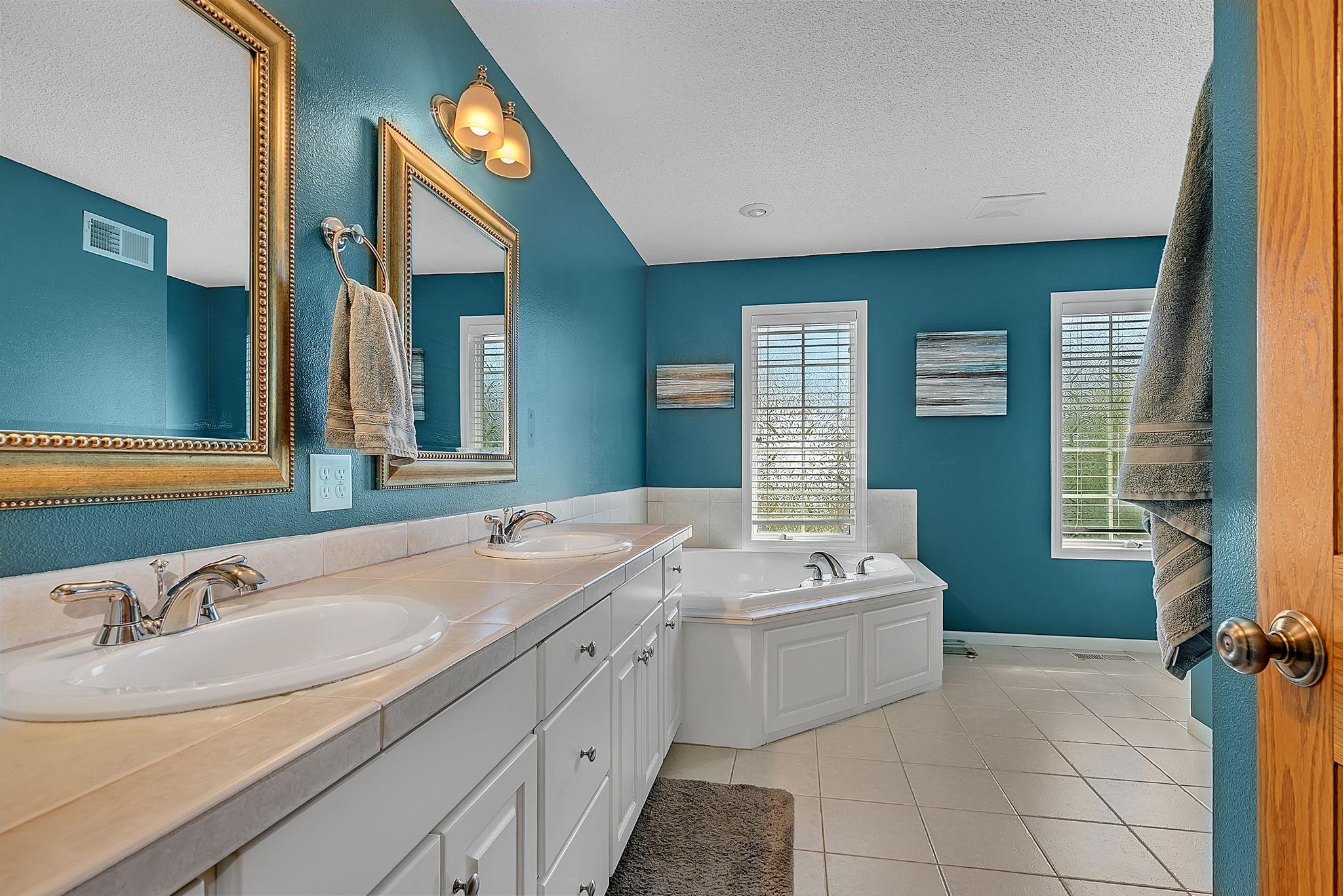 1010 Eveningstar Court