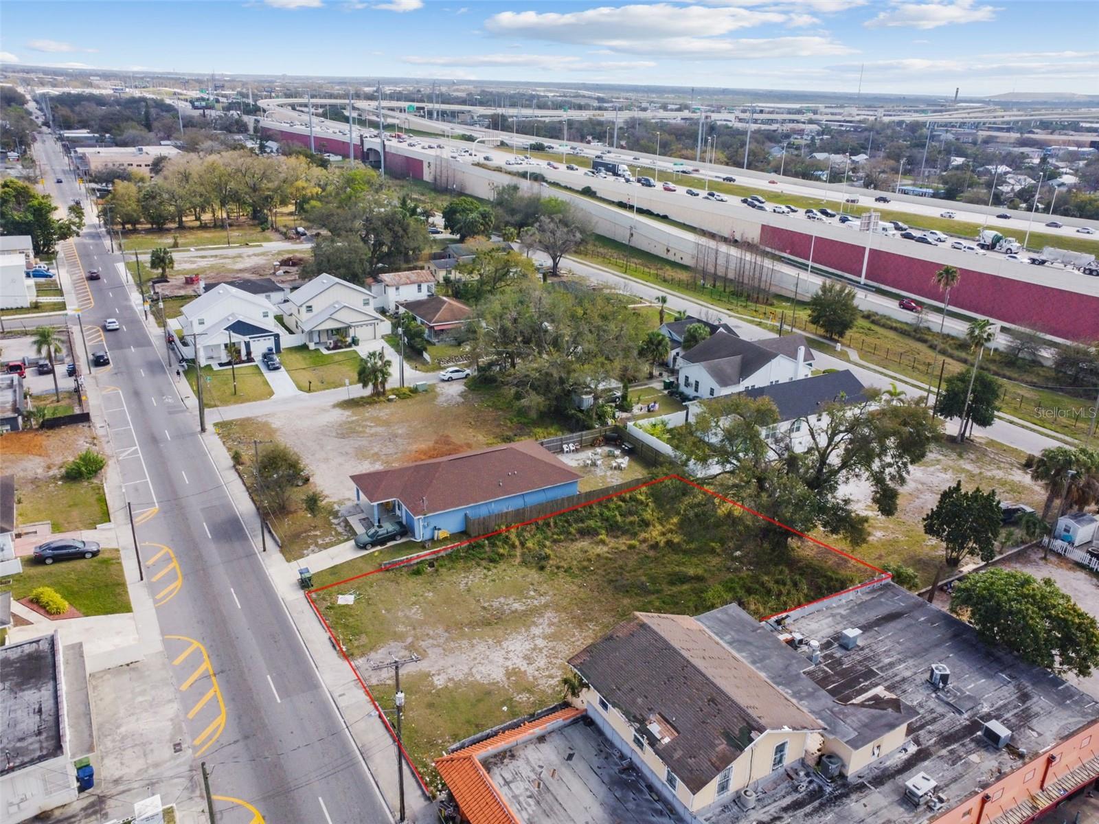 2213 E Columbus Drive