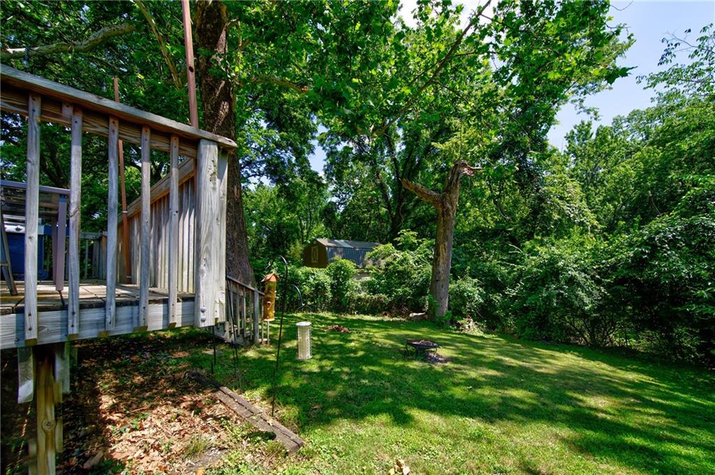 5519 NW Meadowvale Drive