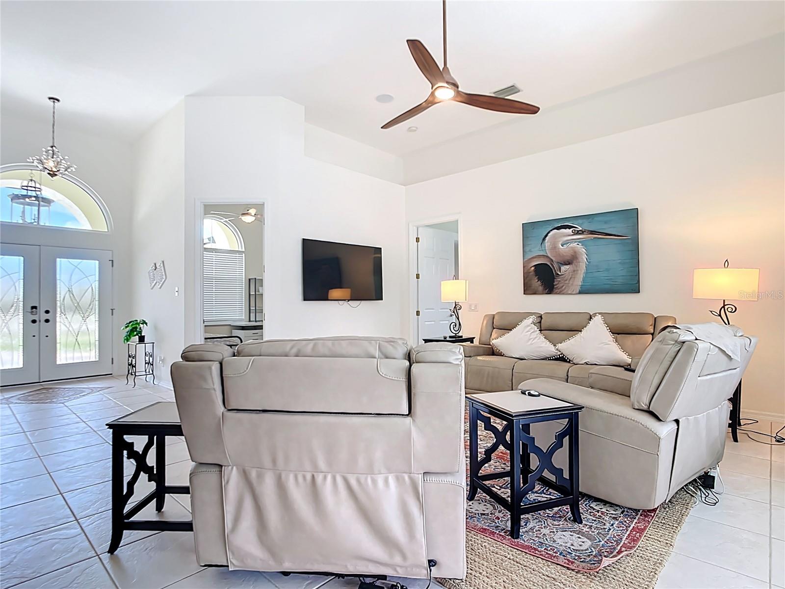 613 Boundary Boulevard