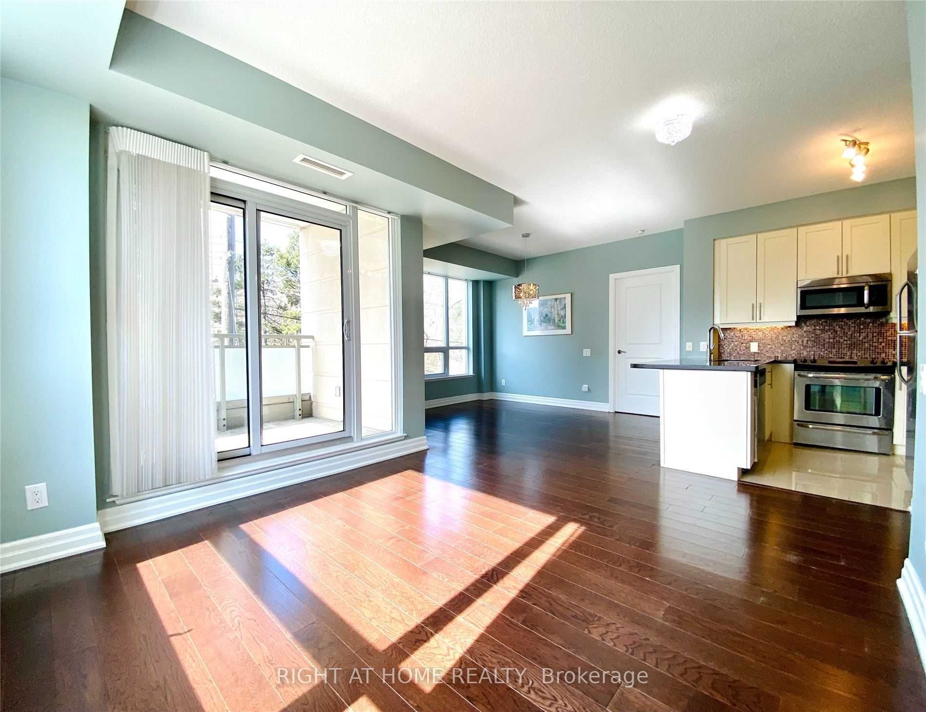 17 Ruddington Dr 202