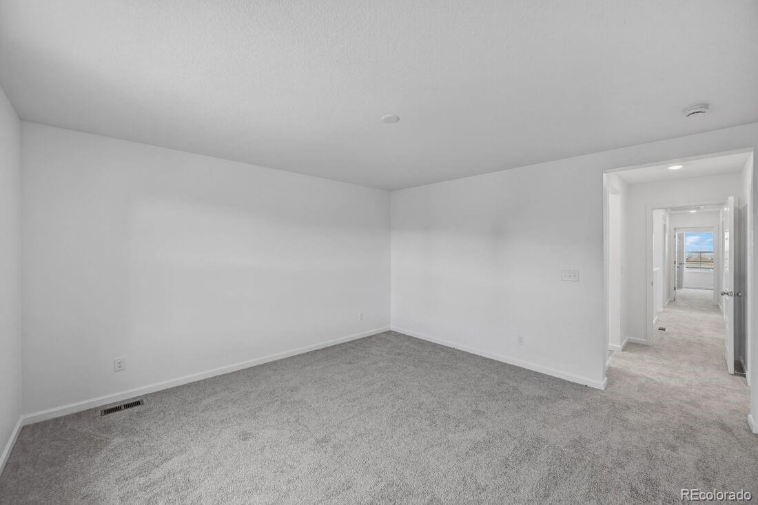 3293 N Coolidge Way