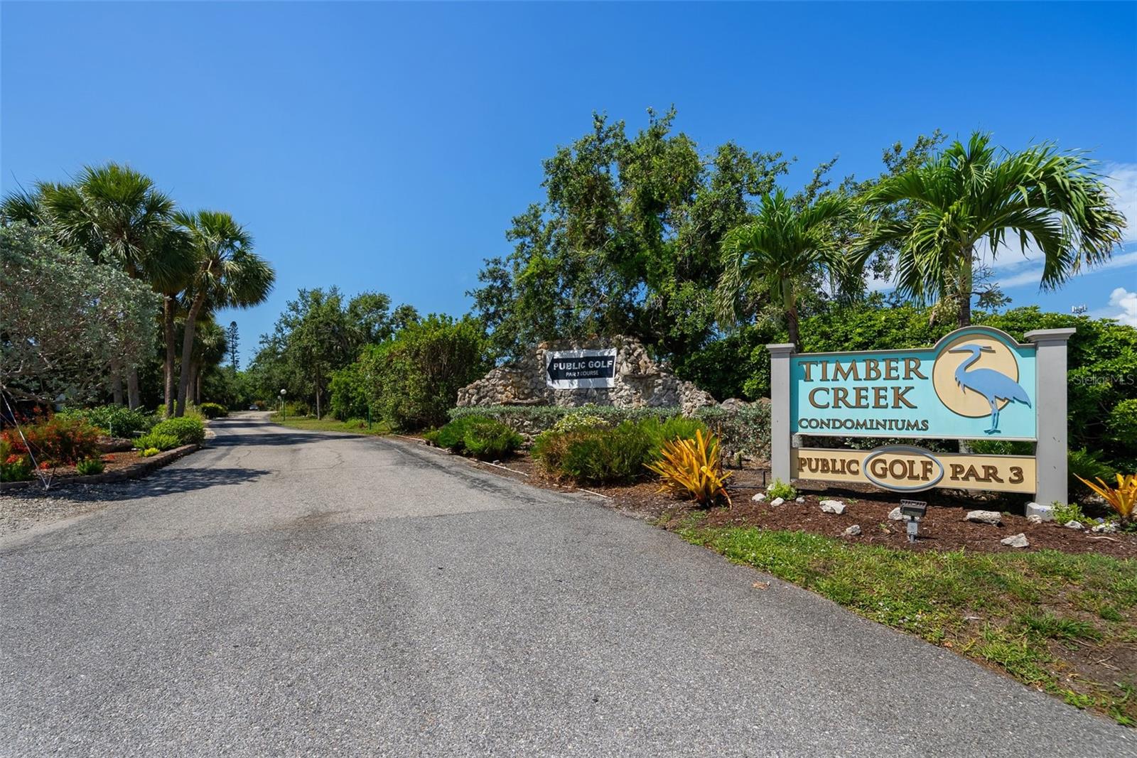 6061 Fairway Lane 1411