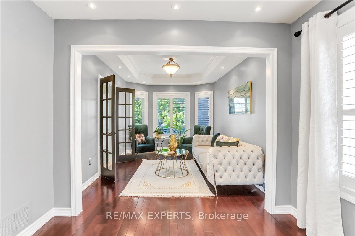 78 Joseph Cres