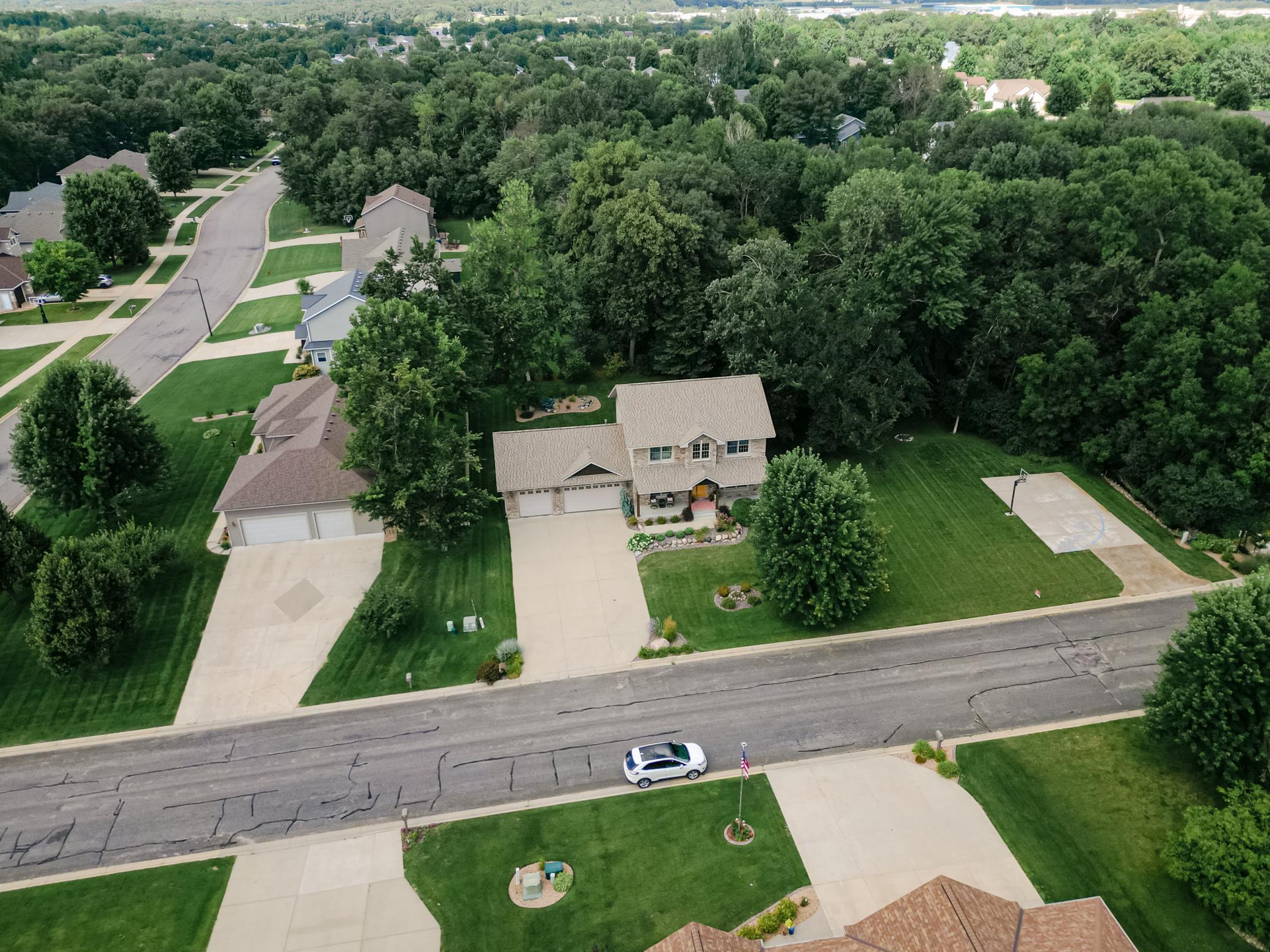 1301 Pondview Lane