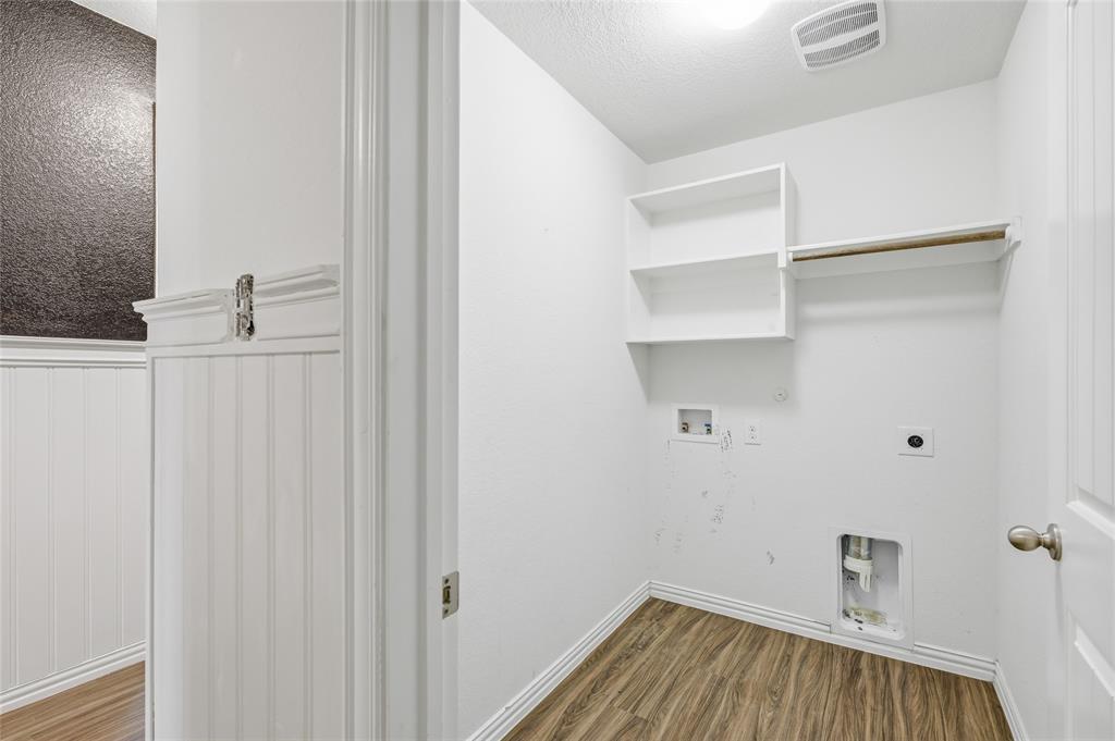 903 Spruce Lane