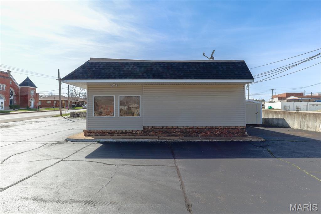 120 E College