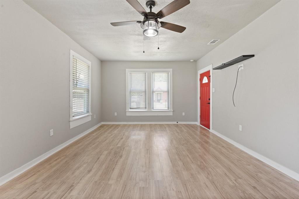 505 1/2 College Street 505