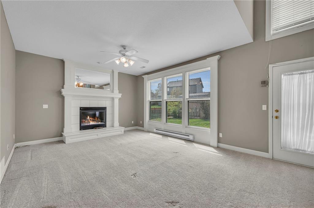 7442 N Sycamore Avenue