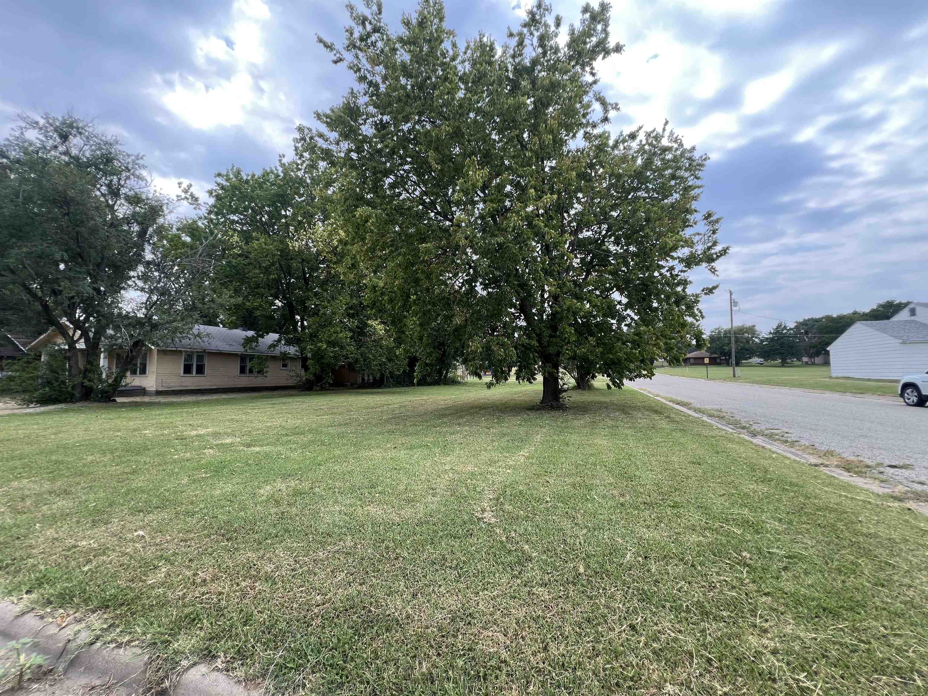 825 N 5th