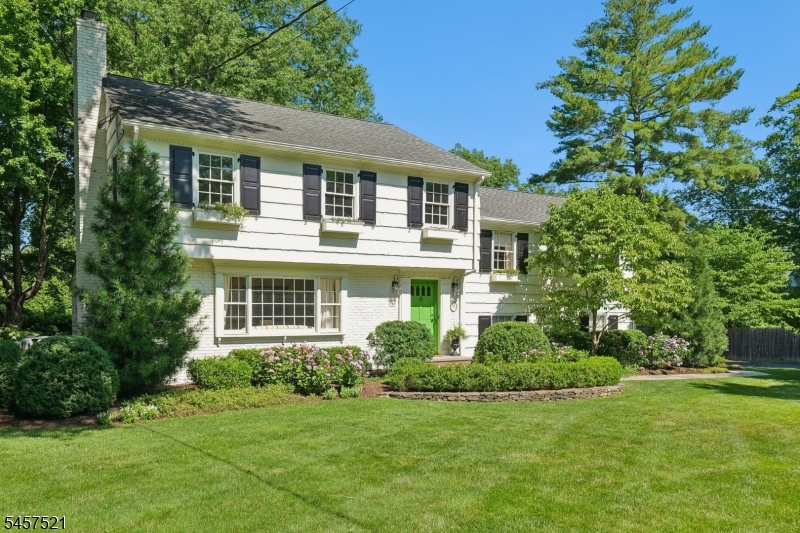123 Green Ave