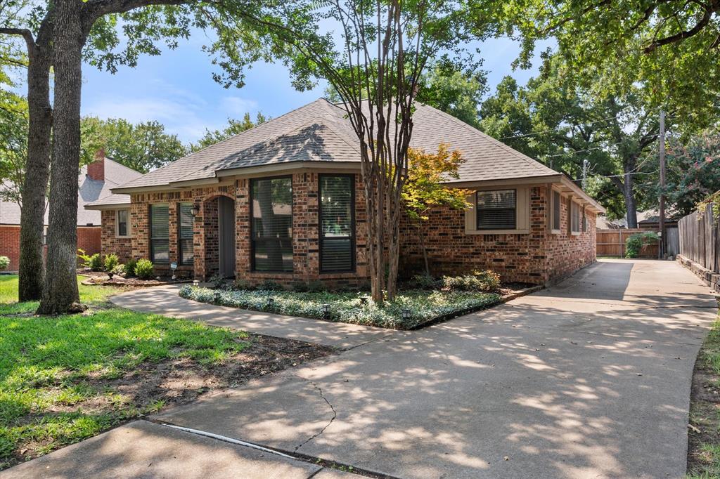 2206 Sand Creek Court