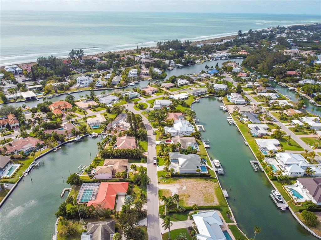 700 Old Compass Road