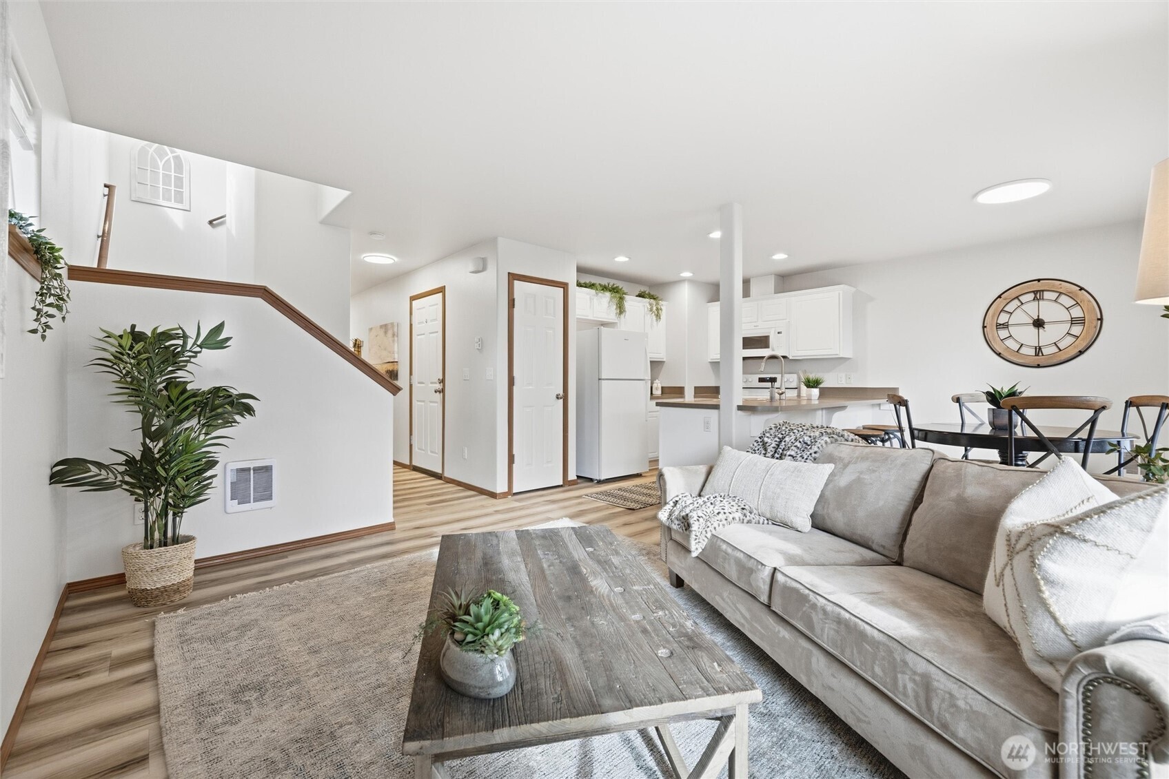 Enjoy the beauty of natural light in your living room, kitchen, and dining room.