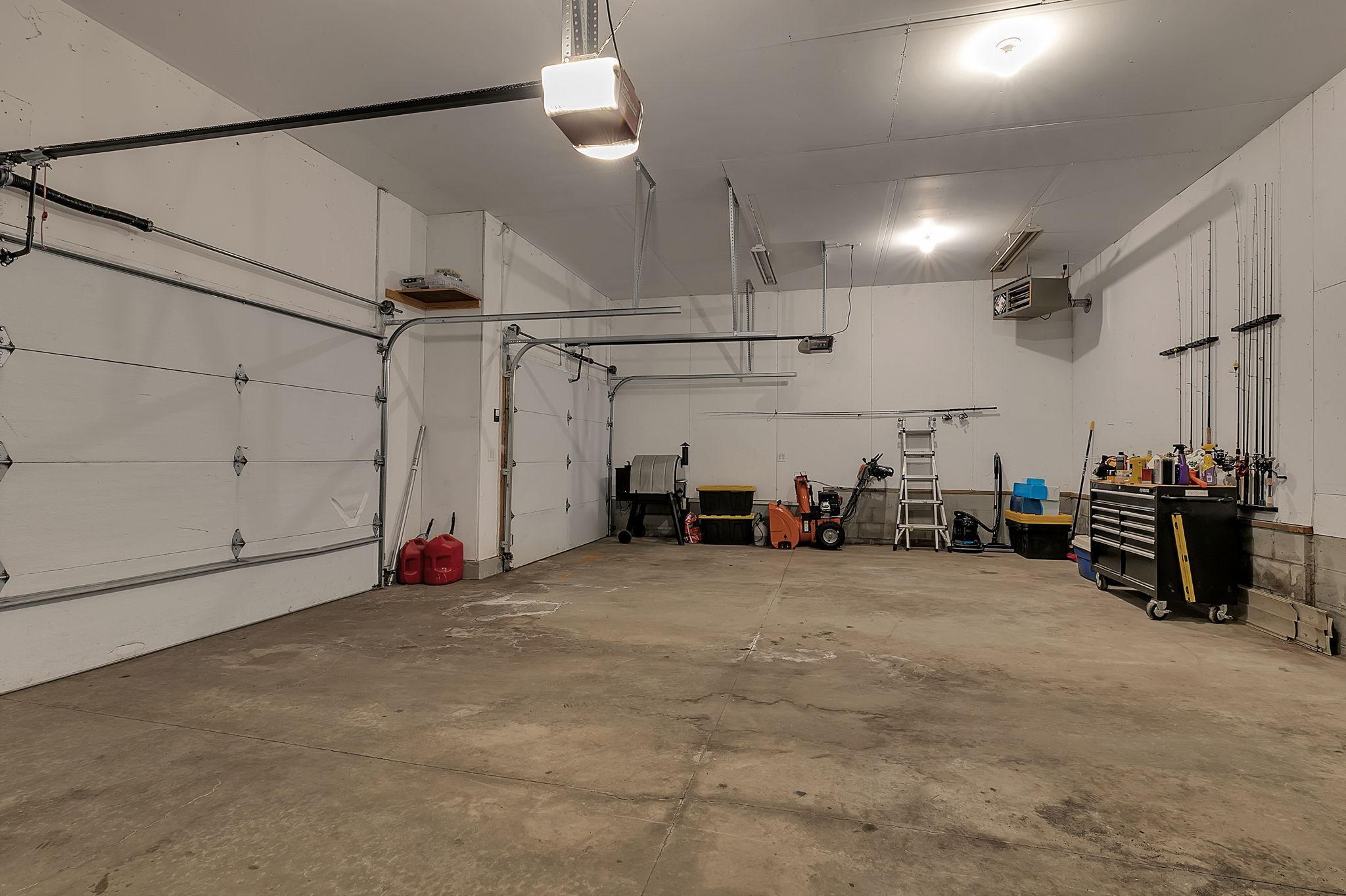 1525 Park View Lane NE