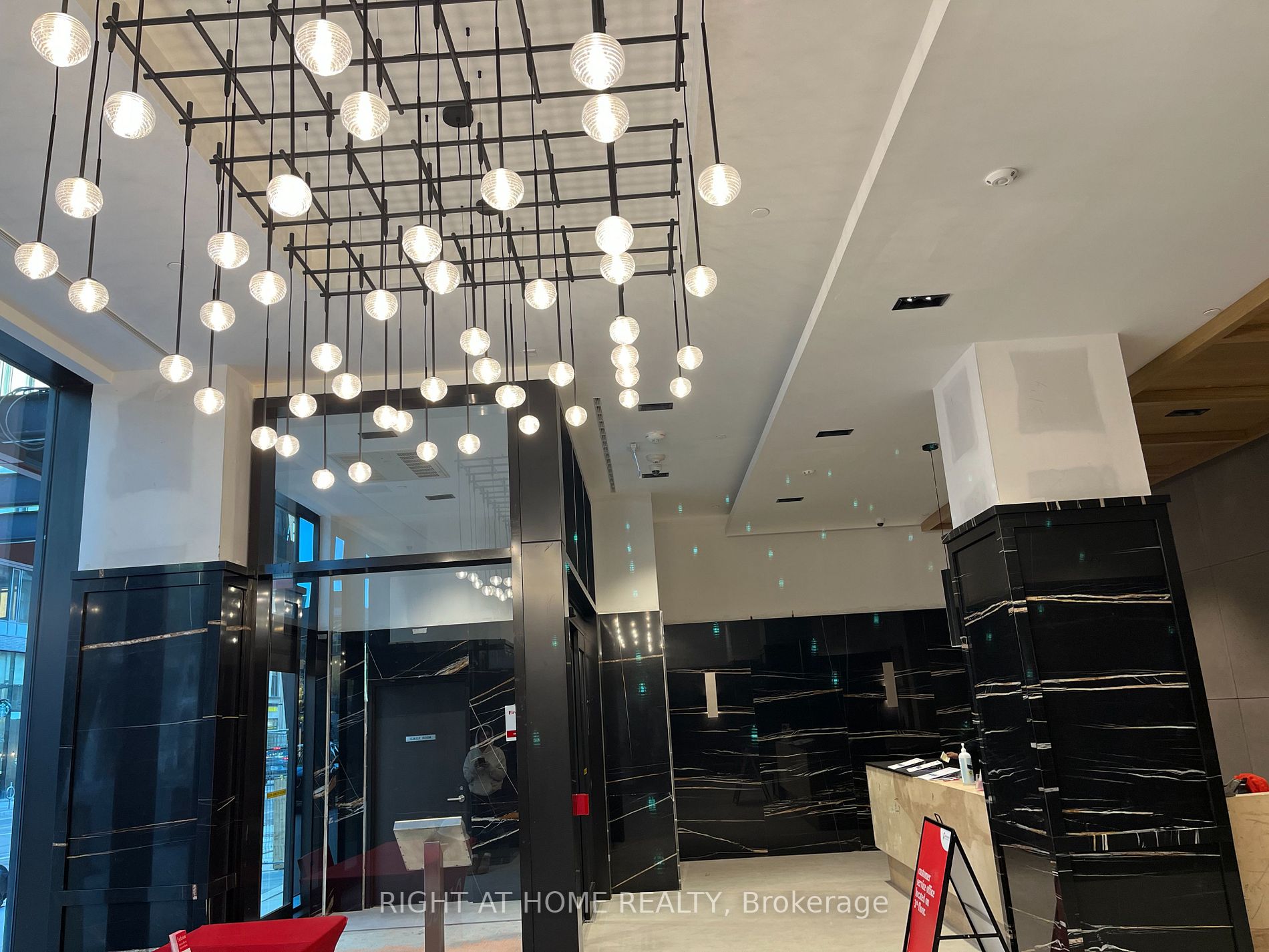 108 Peter St 2608